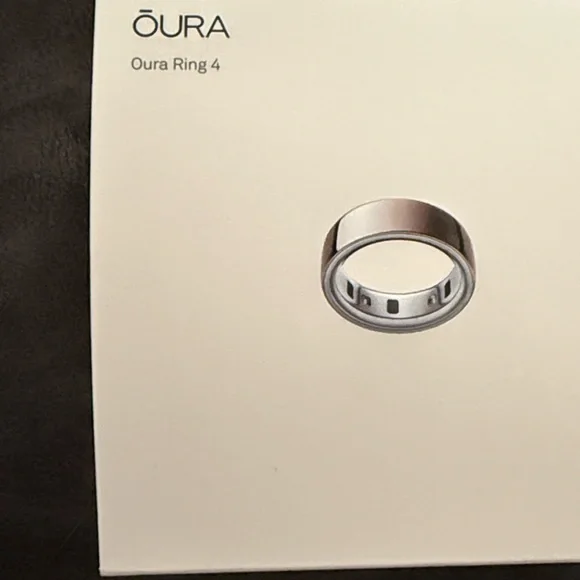Siz7 Oura Gold Health Ring. Size 7 New With Tag Comes In Original Box. - Picture 10 of 10
